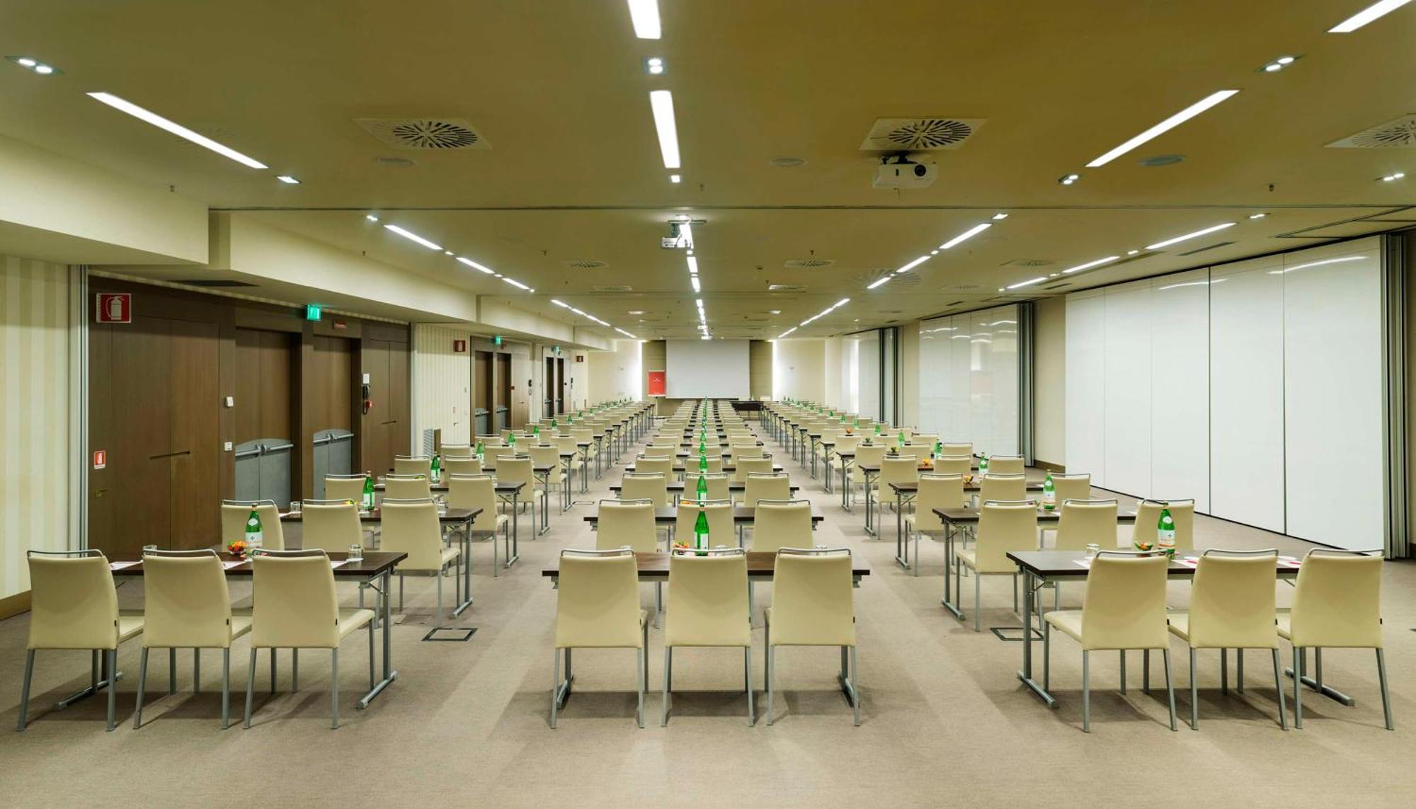 Nhow Hotel 4*