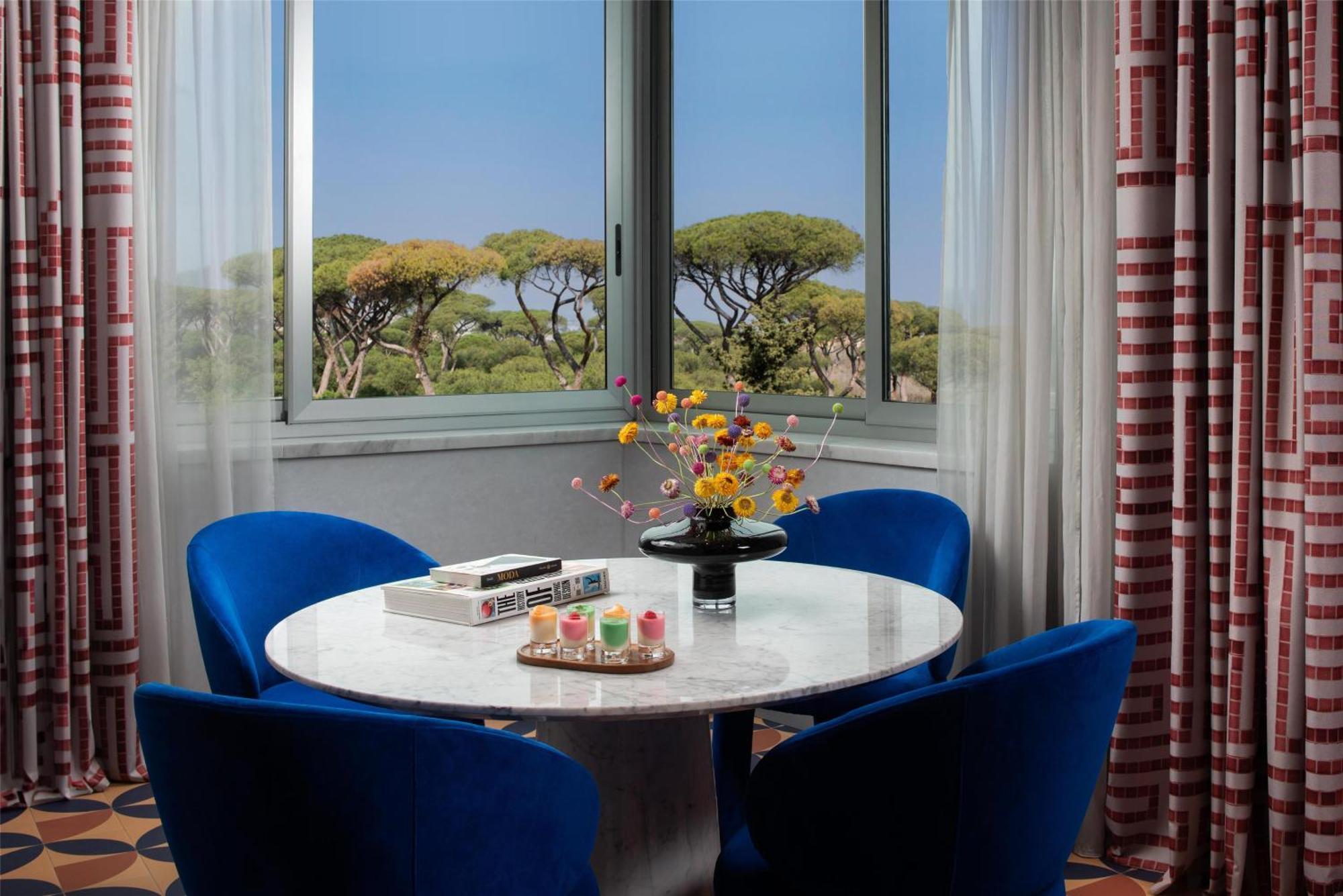 Nhow Hotel 4*